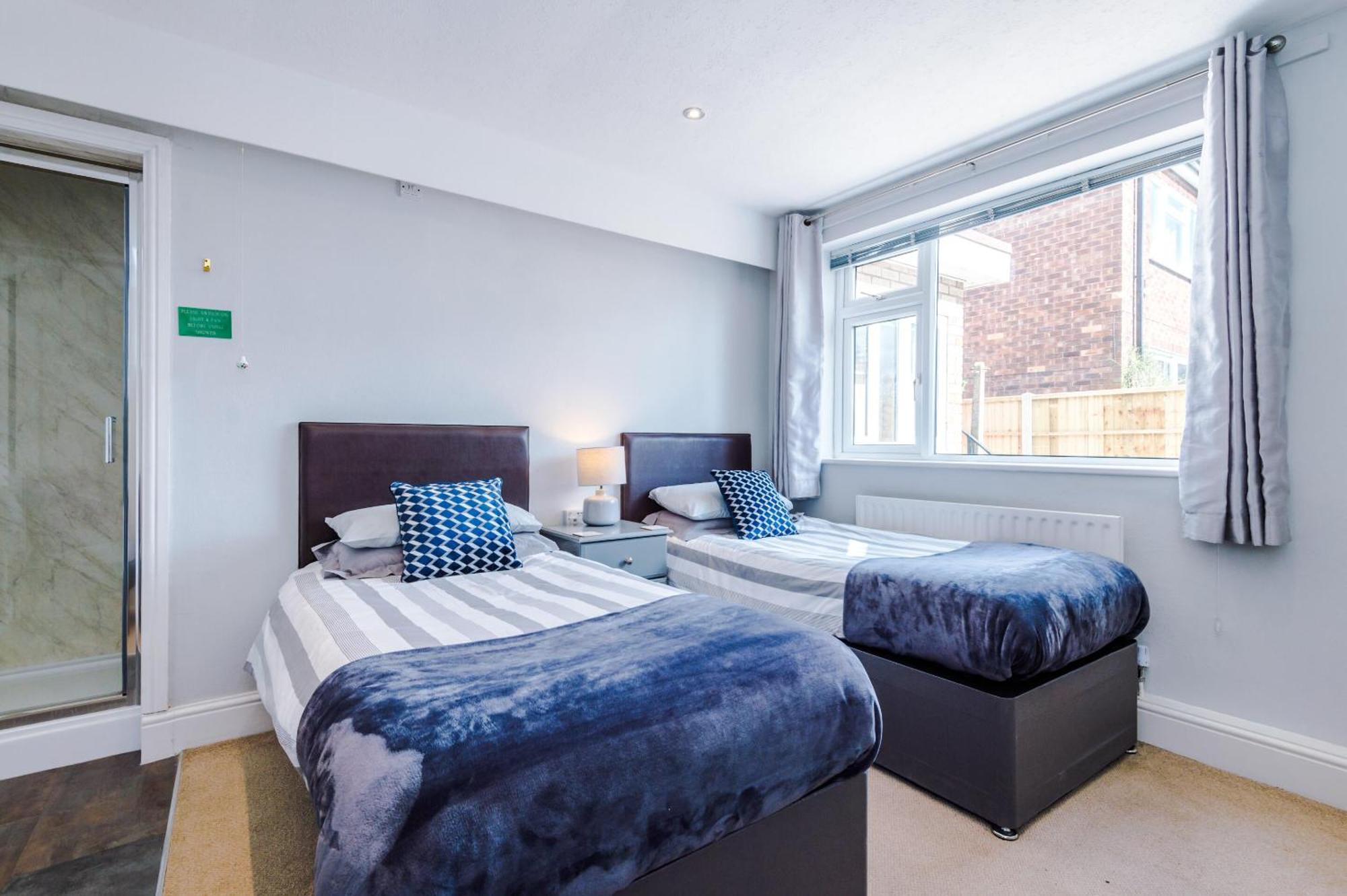 Holcombe Guest House Barnetby le Wold 部屋 写真
