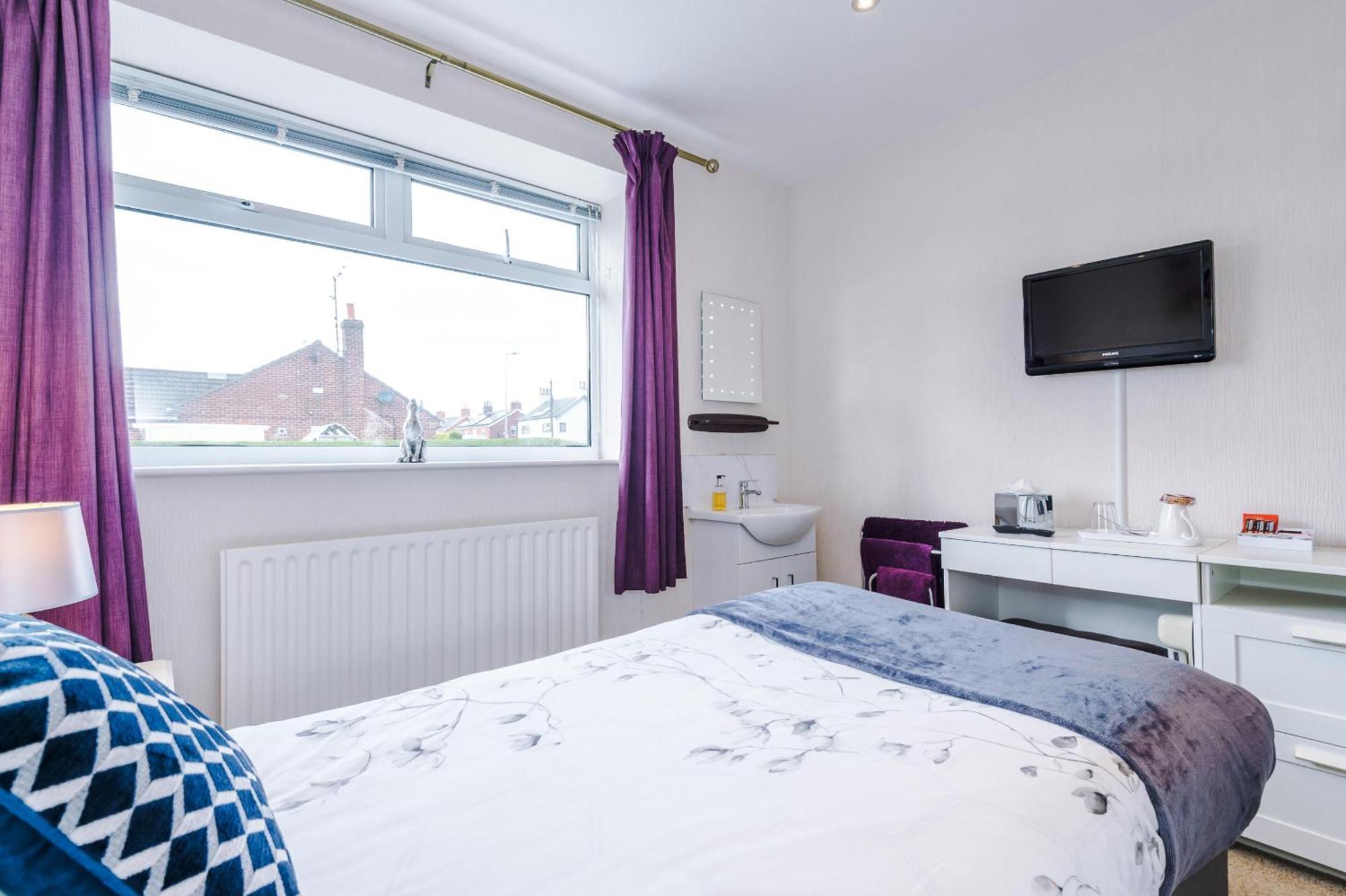Holcombe Guest House Barnetby le Wold 部屋 写真
