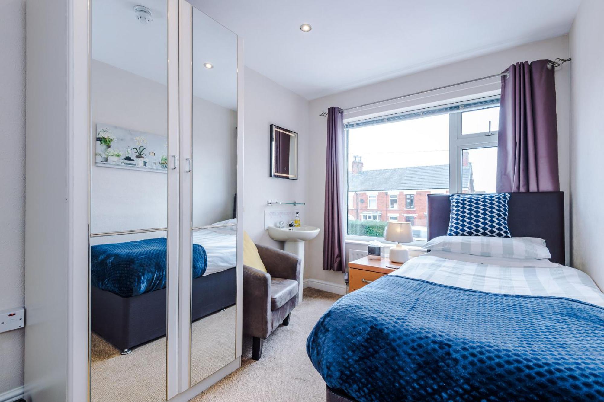 Holcombe Guest House Barnetby le Wold 部屋 写真